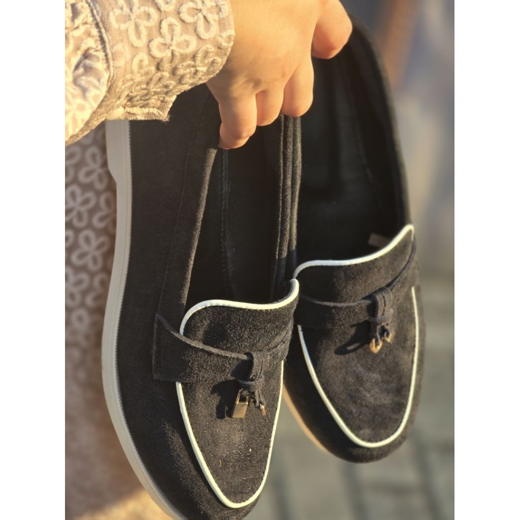 Qays & Co. | Loafers Wanita Suede