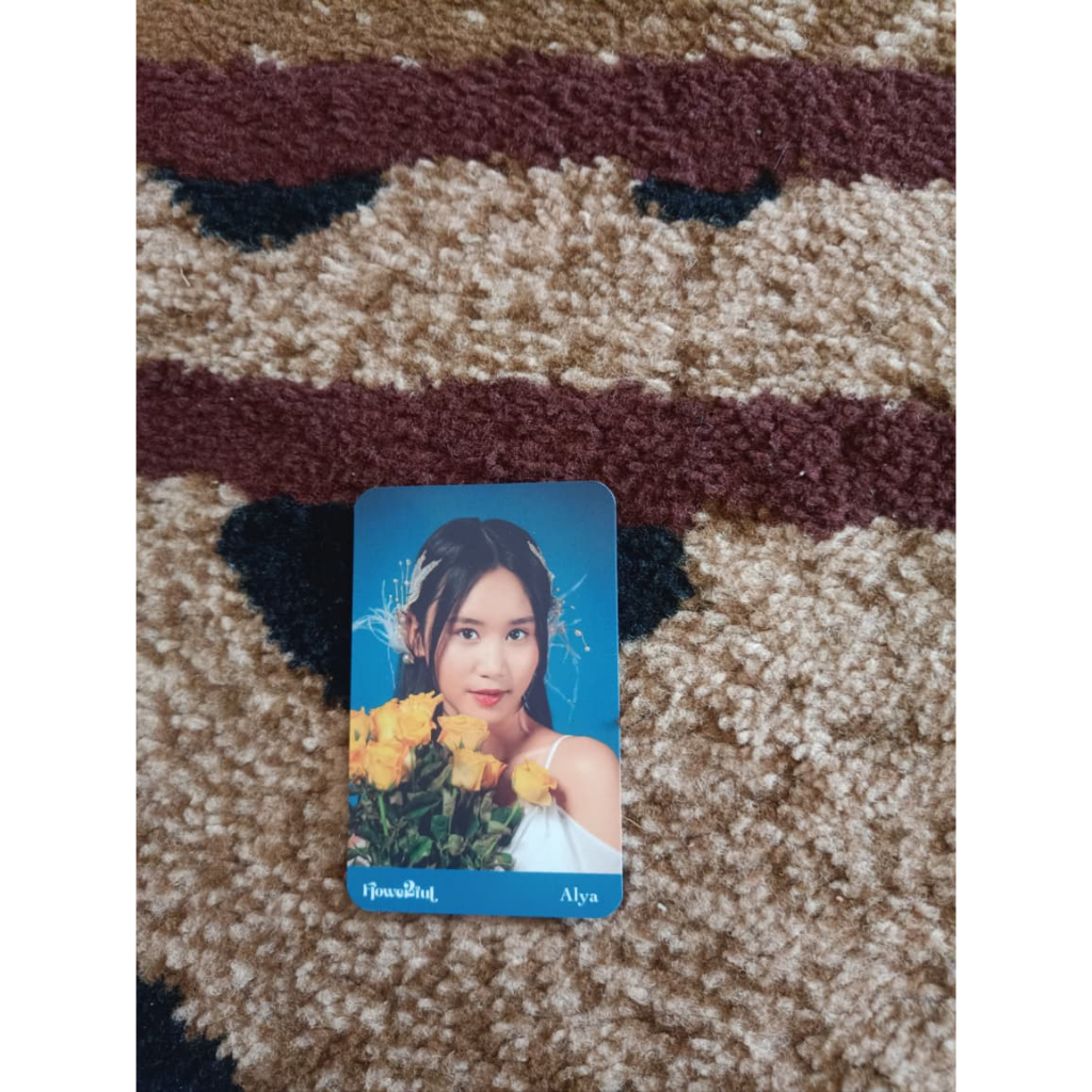 photocard alya flowerfull official