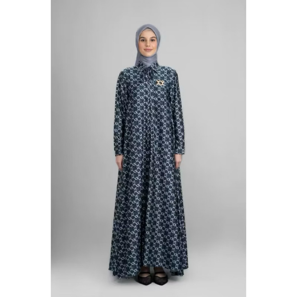 NEW  MONOGRAM DRESS WEARING KLAMBY