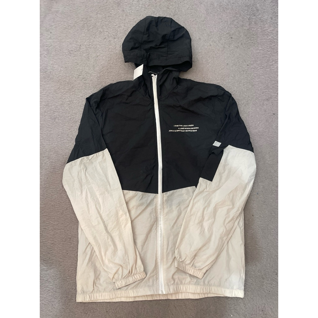 JAKET TIPIS