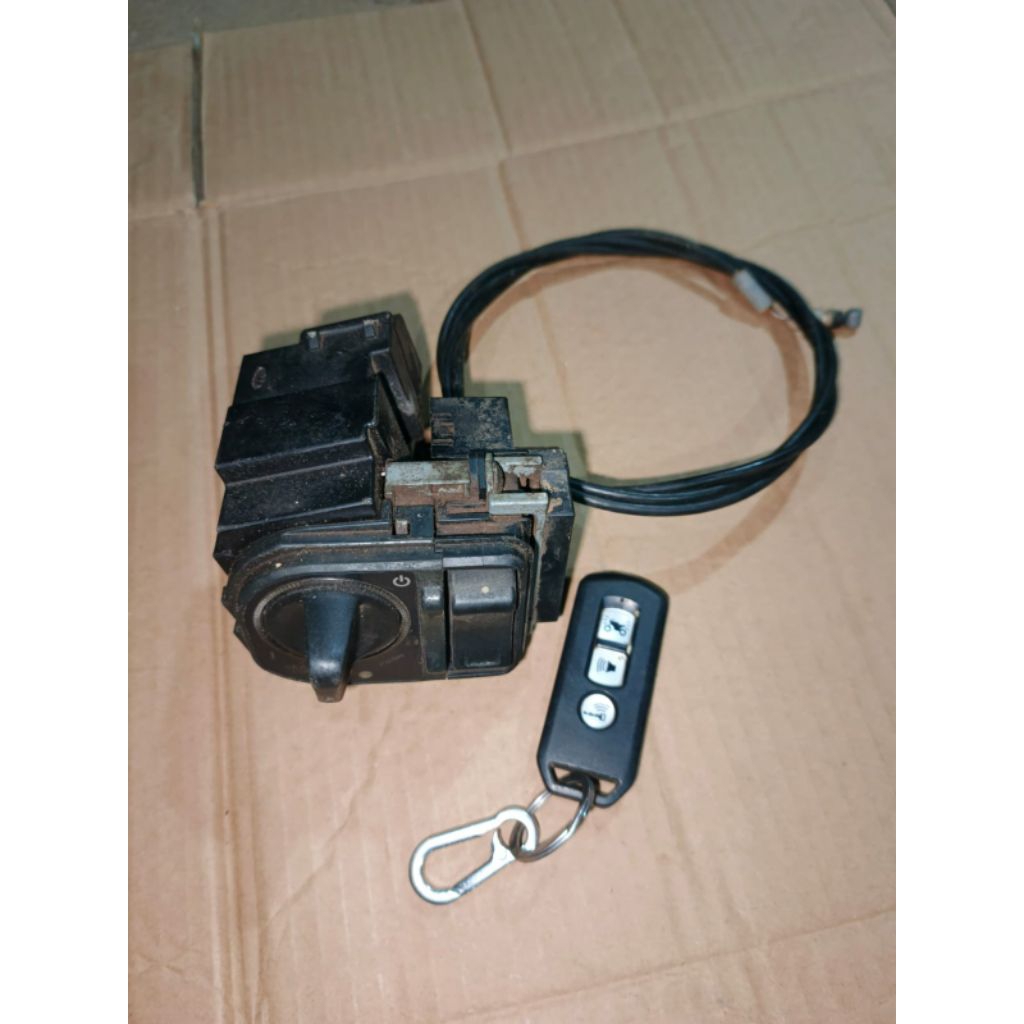 Kunci kontak keyless keyles Vario Led new 2018-2021 original copotan