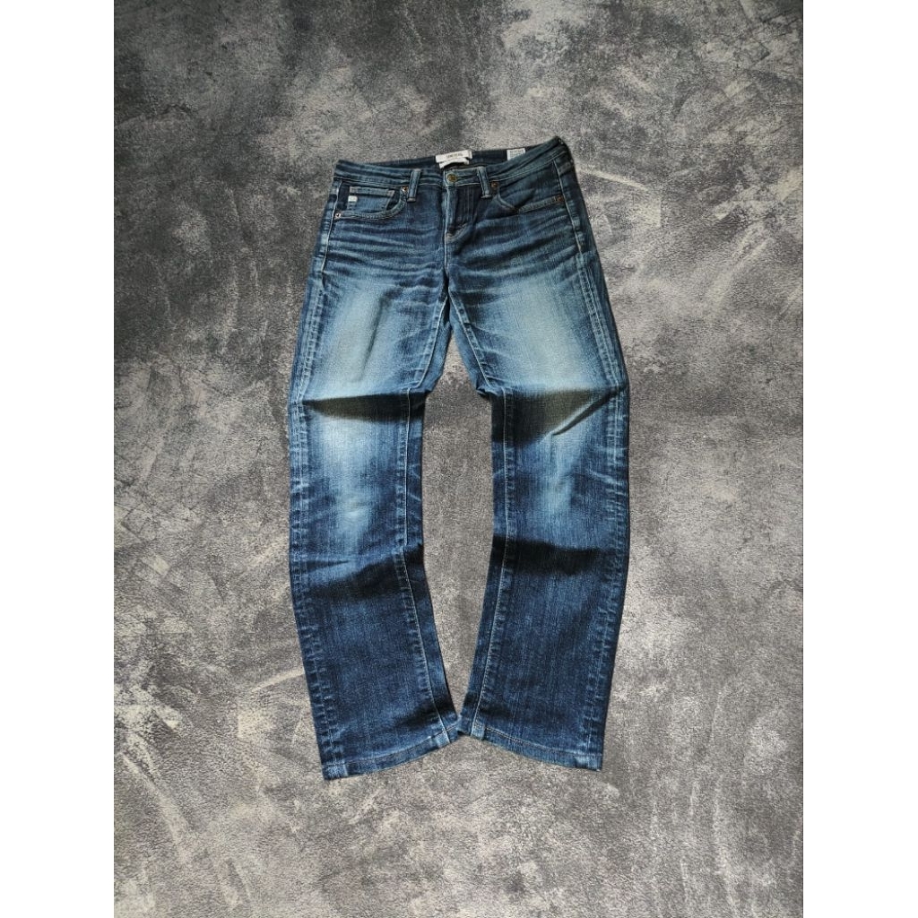 Fading jeans