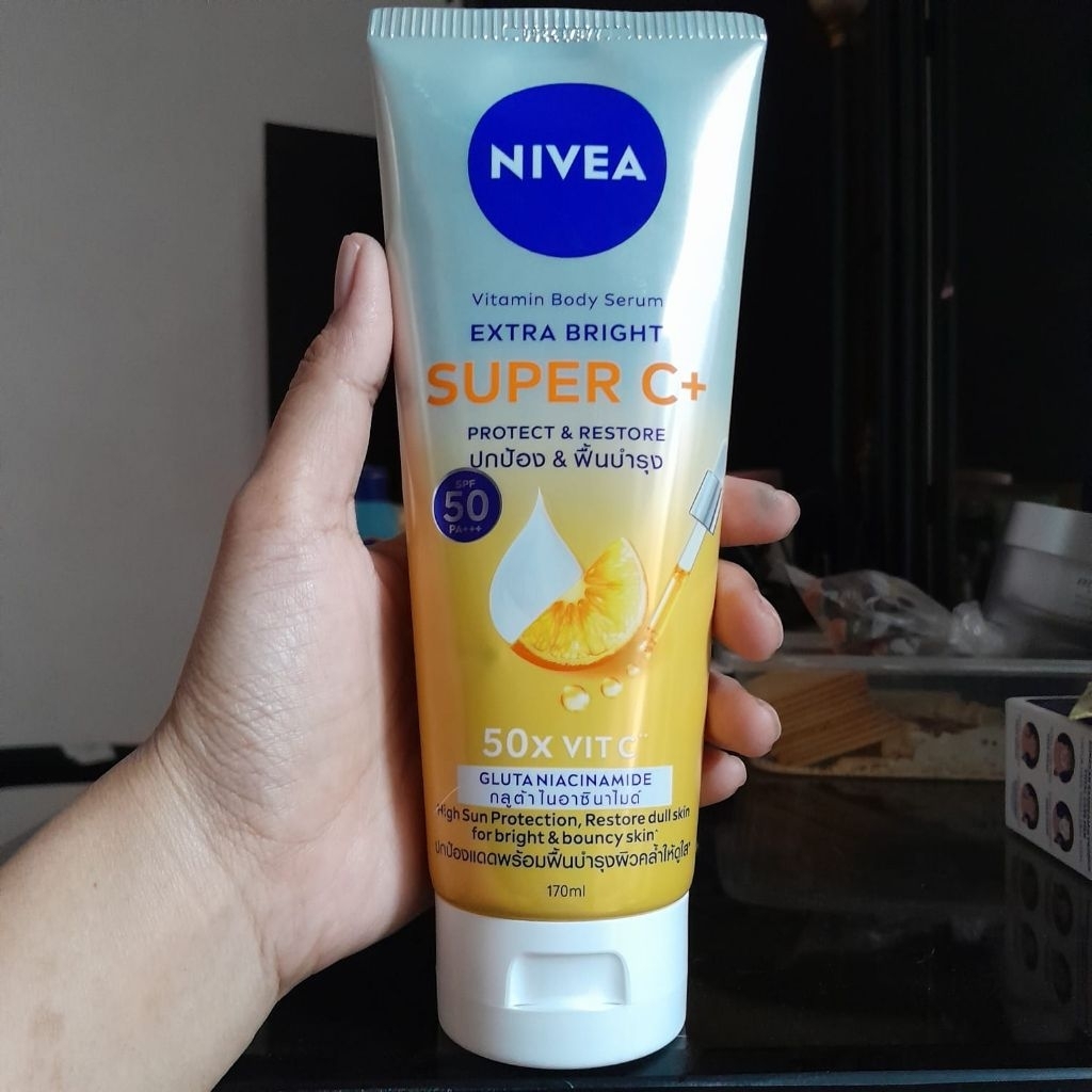 Nivea Extra Bright Super C+ Sunblock SPF 50 PA +++
