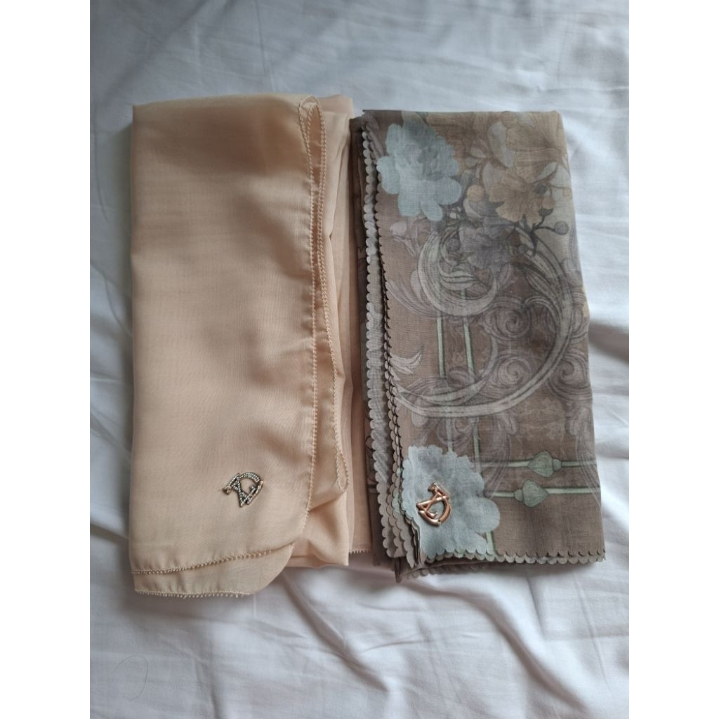 Preloved//Zytadelia scarf