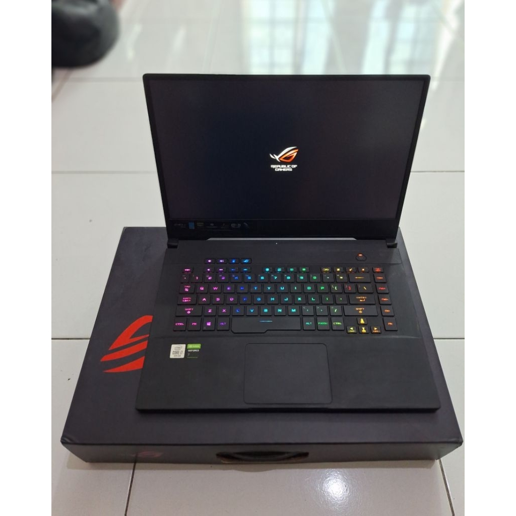 Asus Rog Zephyrus M15 GUL502LV