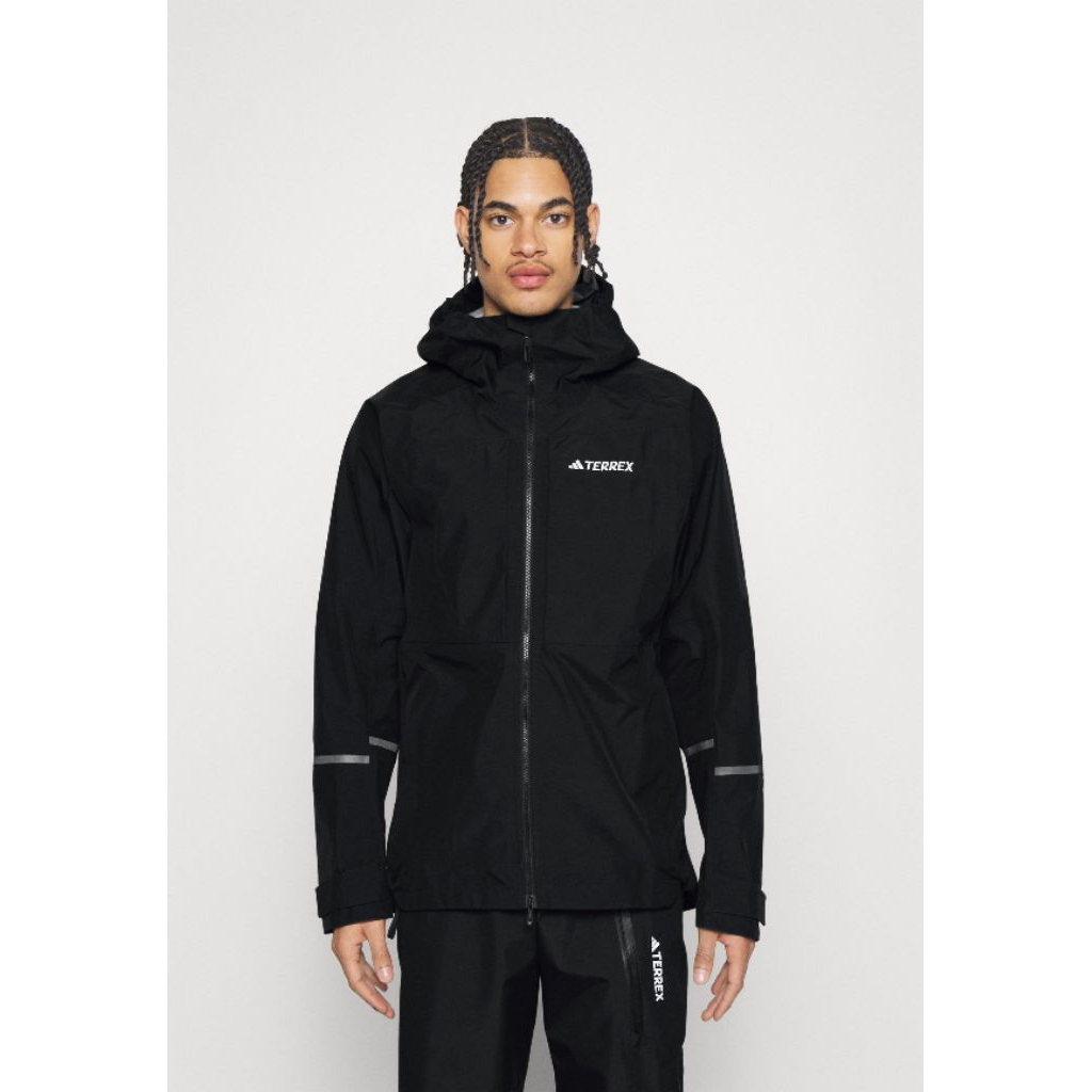 Adds terrex Xploric Goretex