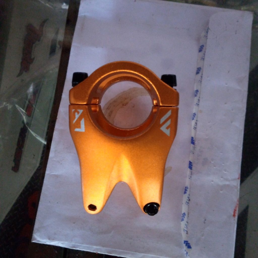 Stem Raze Dudukan Stang Sepeda MTB Alloy 31,8 mm Oversize - Gold