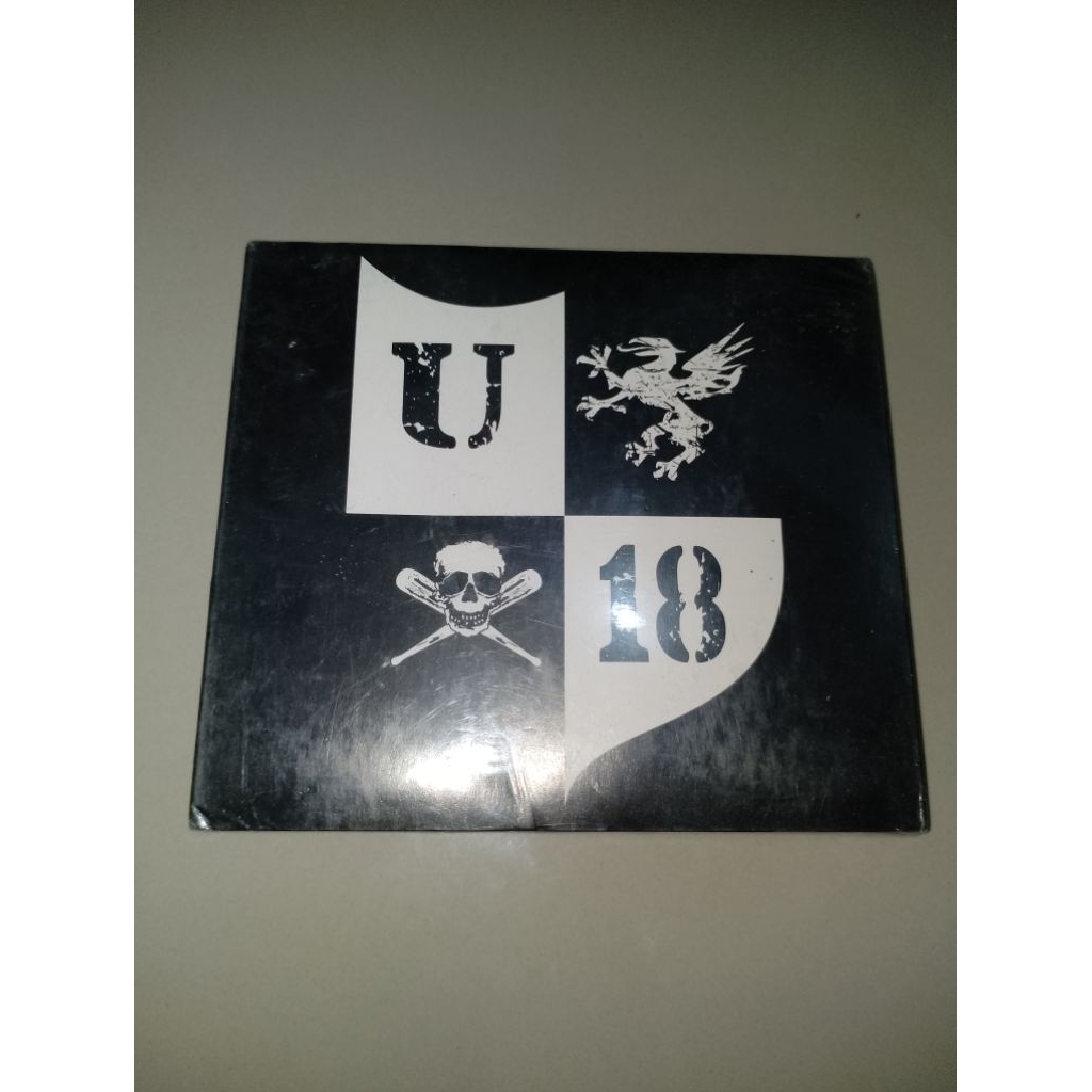 CD UNDER 18 - LOYALITAS