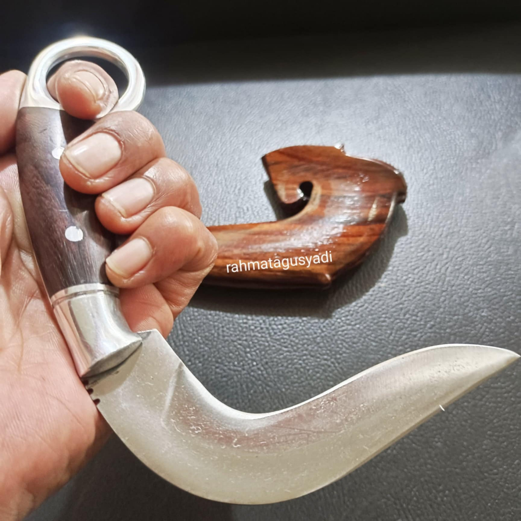 Pisau Survival/Kerambit Minang Per Sepuh Tajam Siap Pakai / Kerambit Original / Desain Germany / Ala