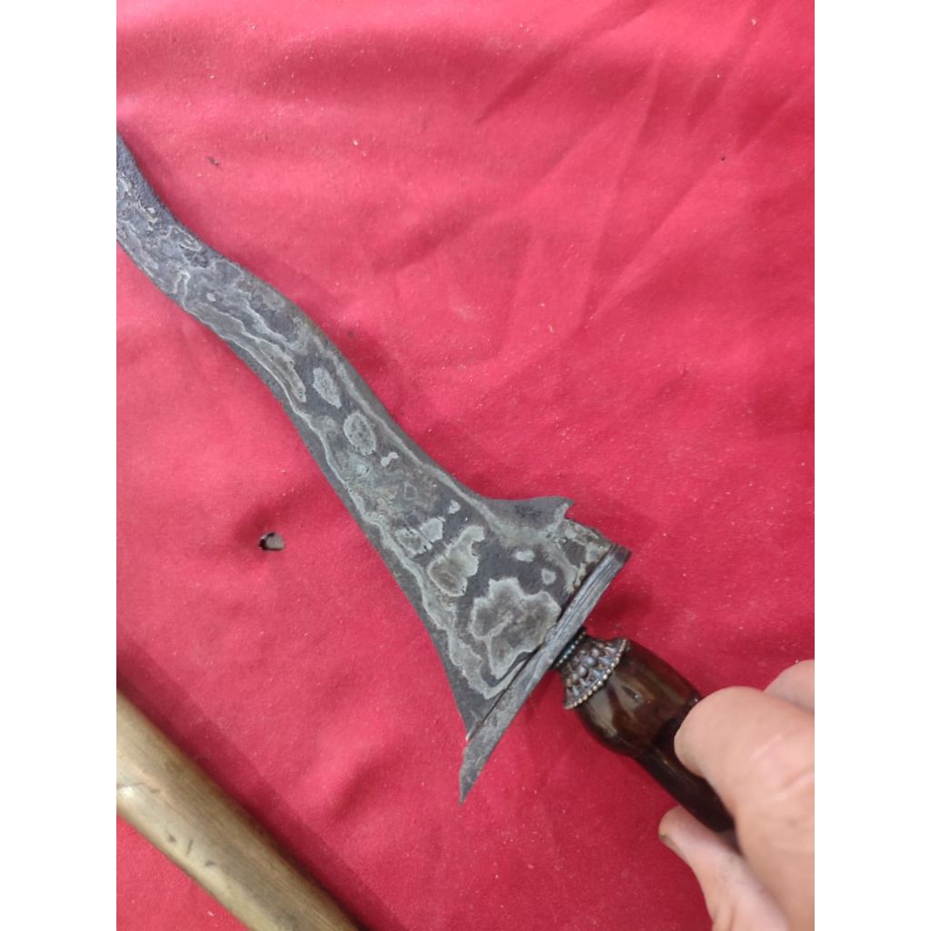 Keris Carubuk Segaluh pamor Rojo Gundolo Pulo Tirto