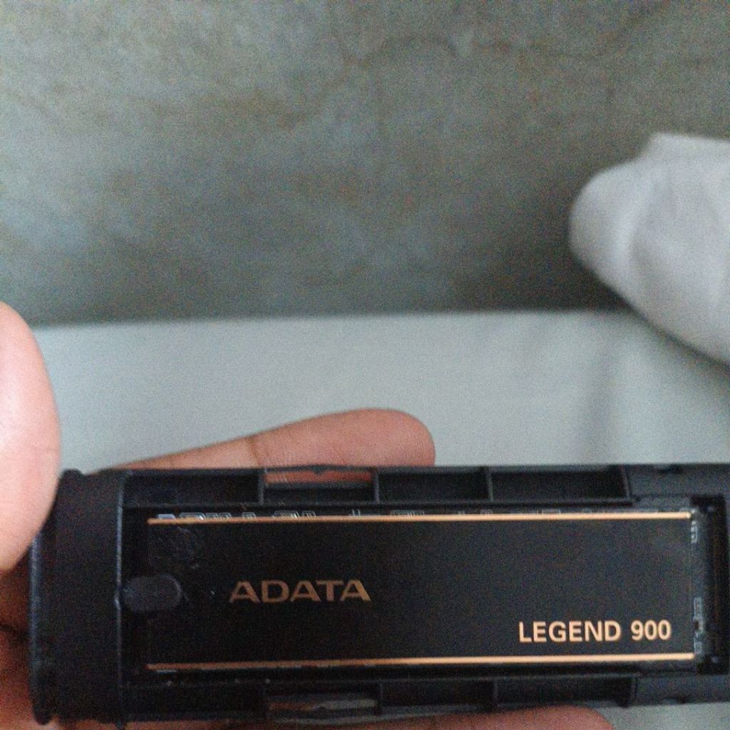 ssd 1 TB adata