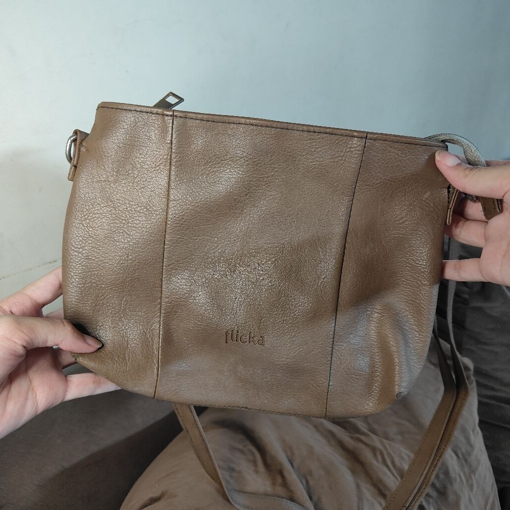 Tas flicka | flicka sling bag preloved by sacifa