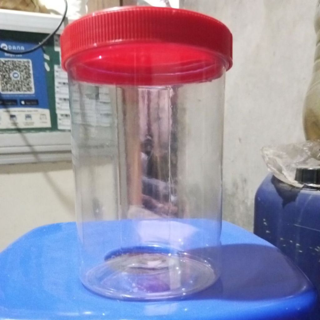 Toples kosong bekas permen tolak angin