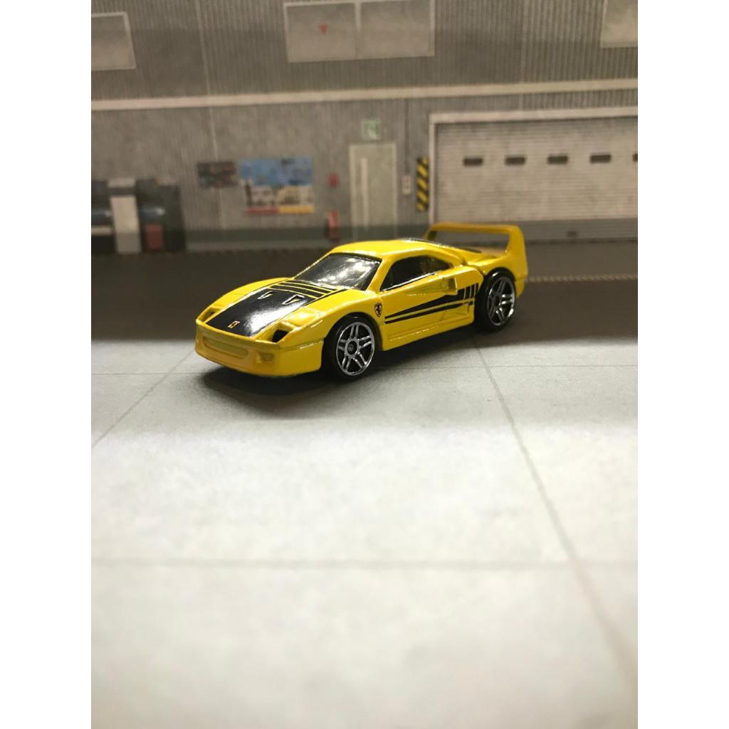 HOT WHEELS FERRARI F40 COMPETIZIONE LOOSE DARI 5 PACK FERRARI