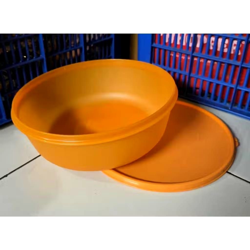 Jumbo bowl Tupperware