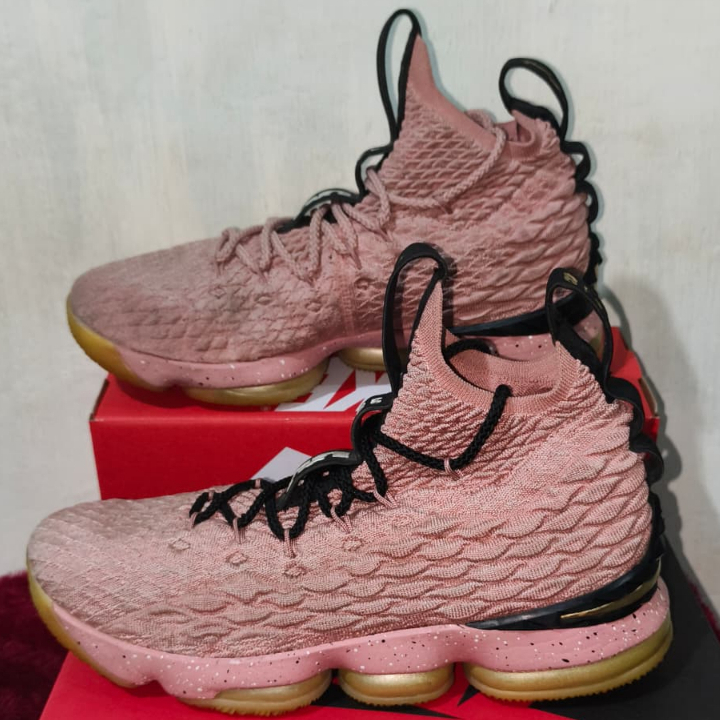 Nike Lebron 15 Hollywood sz 43 original