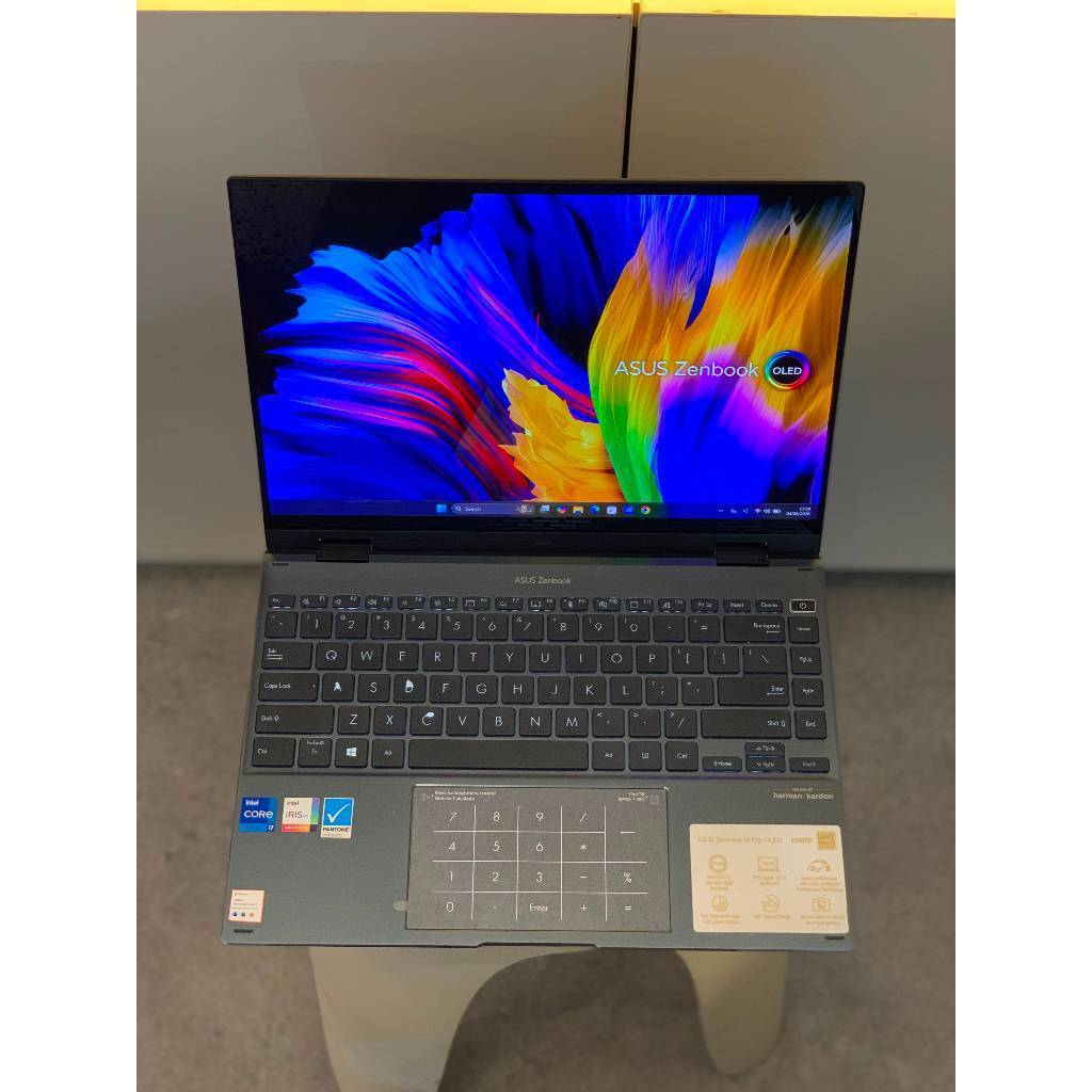 ASUS ZenBook 14 Flip OLED Core i7 Gen 11 RAM 16GB SSD 1TB