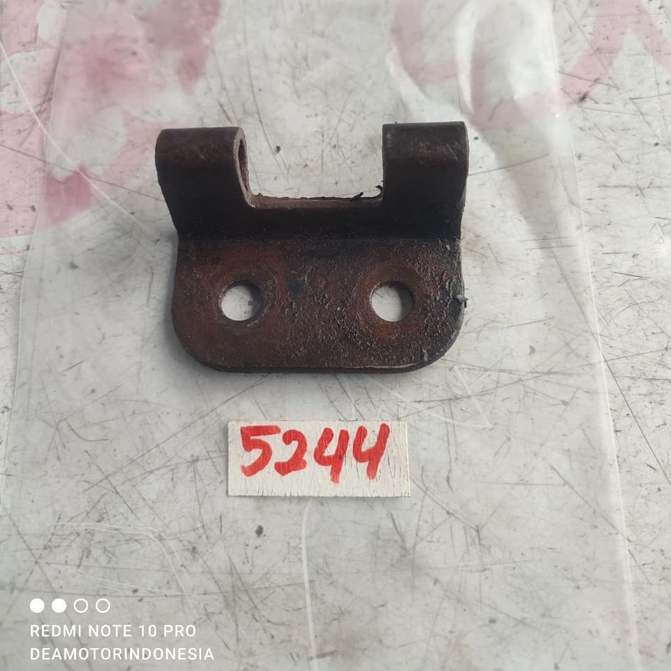 Engsel Jok Sadel Yamaha DT100 DT125 RS100 RX125 TWIN AS3 GT80 original/5244