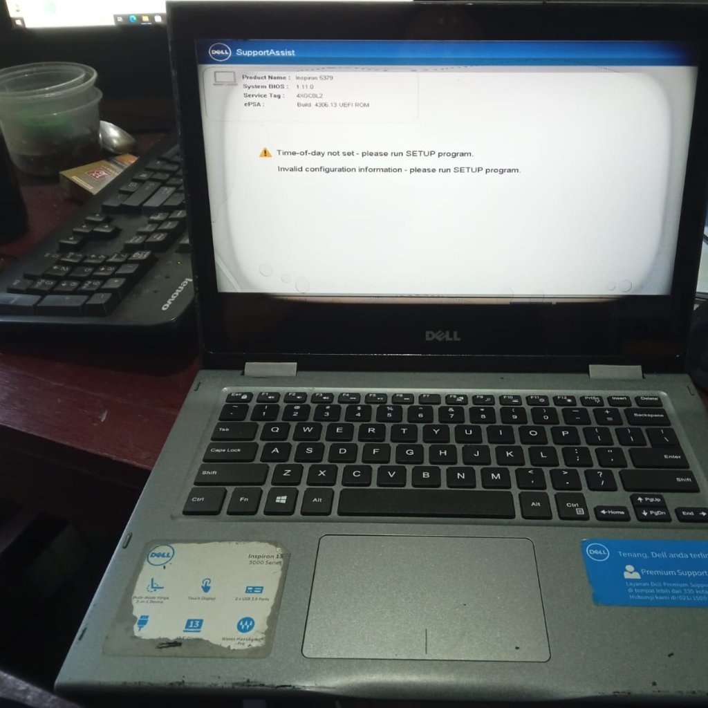 Dell Inspiron 13-5000 (5379 - 4XGC8L2) - LCD Problem Core i5 Gen8