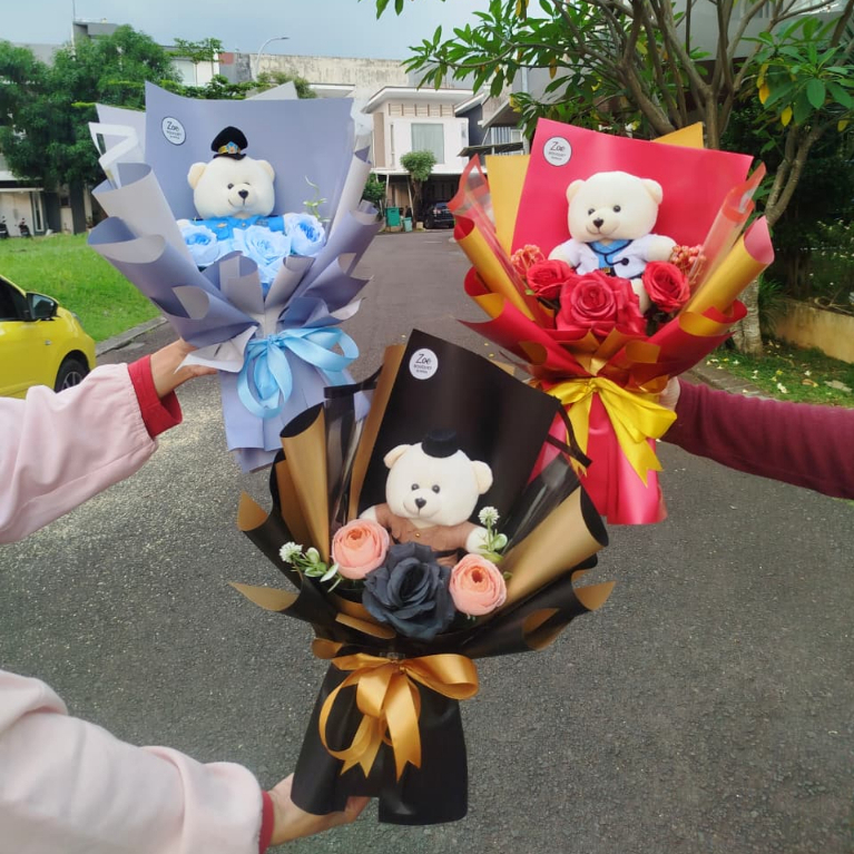 Bouquet boneka profesi custom / Buket boneka Profesi SIMPLE / hadiah pelantikan / buket wisuda / pol