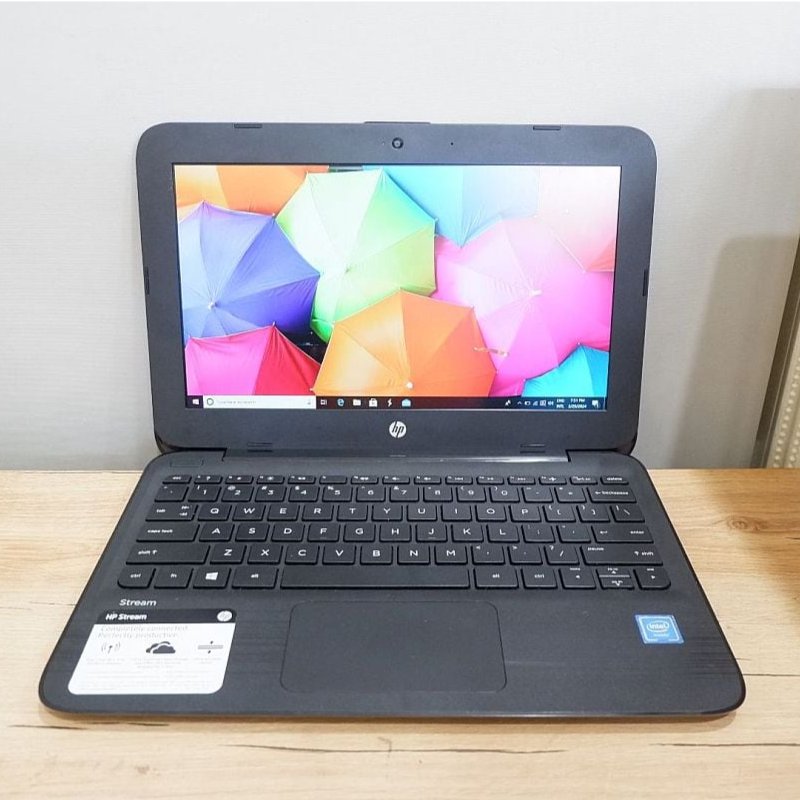 HP Stream 11-ah117wm Intel Celeron N4000 Ram 4Gb Stroage 32Gb + 64Gb