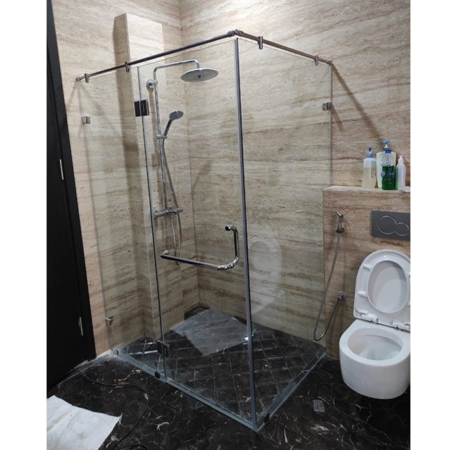 kaca sekat partisi pintu kamar mandi /  pintu kaca kamar mandi / partisi kamar mandi / kaca sekat ka