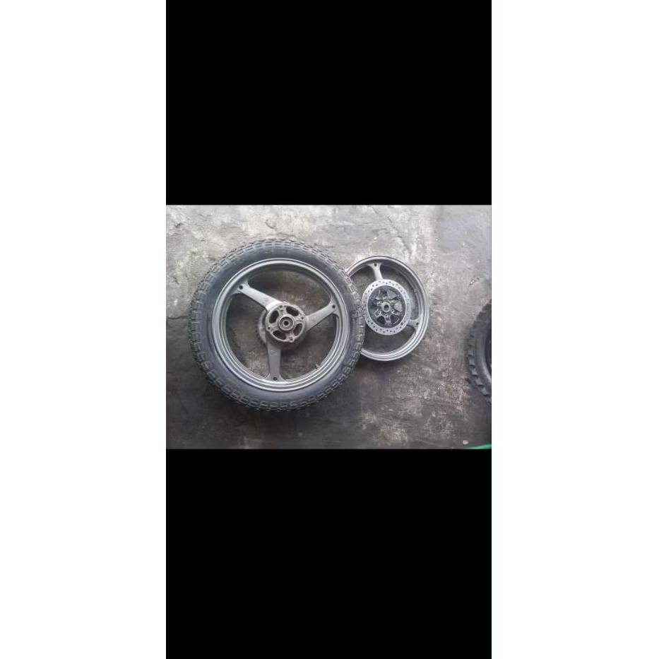 velg tiger revo original copotan r18 sepasang