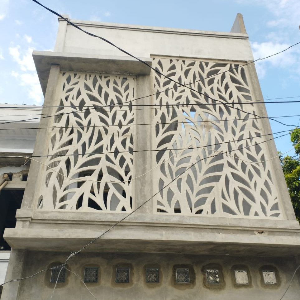 GRC Krawangan Motif Daun dan Bunga