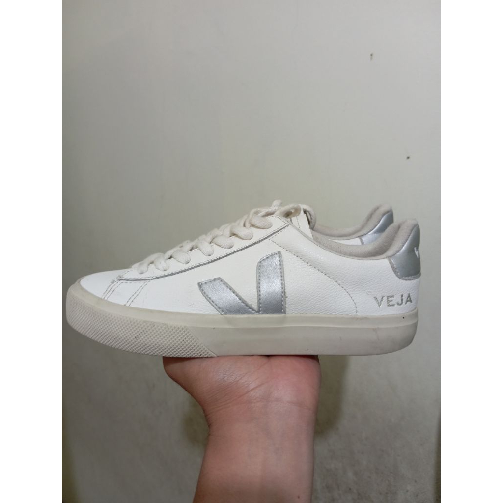 Sepatu Veja Esplar Leather
