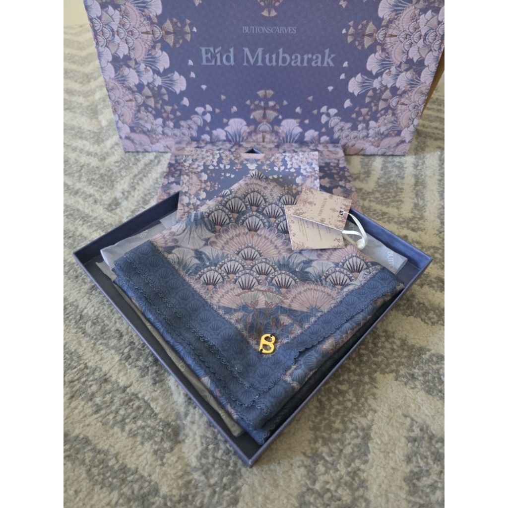 Buttonscarves Raya Hampers Oasis Voile Scarves