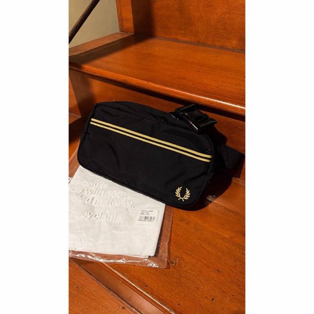 Fred Perry Cross Body Side Bag Tipped Black Gold Champagne Tas