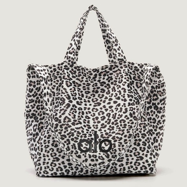 [PO] Alo Yoga Original Leopard Oversized Tote Bag Wanita