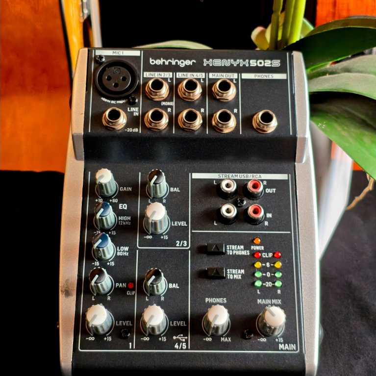 BEHRINGER XENYX5025 MIXER USB USED/BEHRINGER XENYX5025 MIXER USB USED