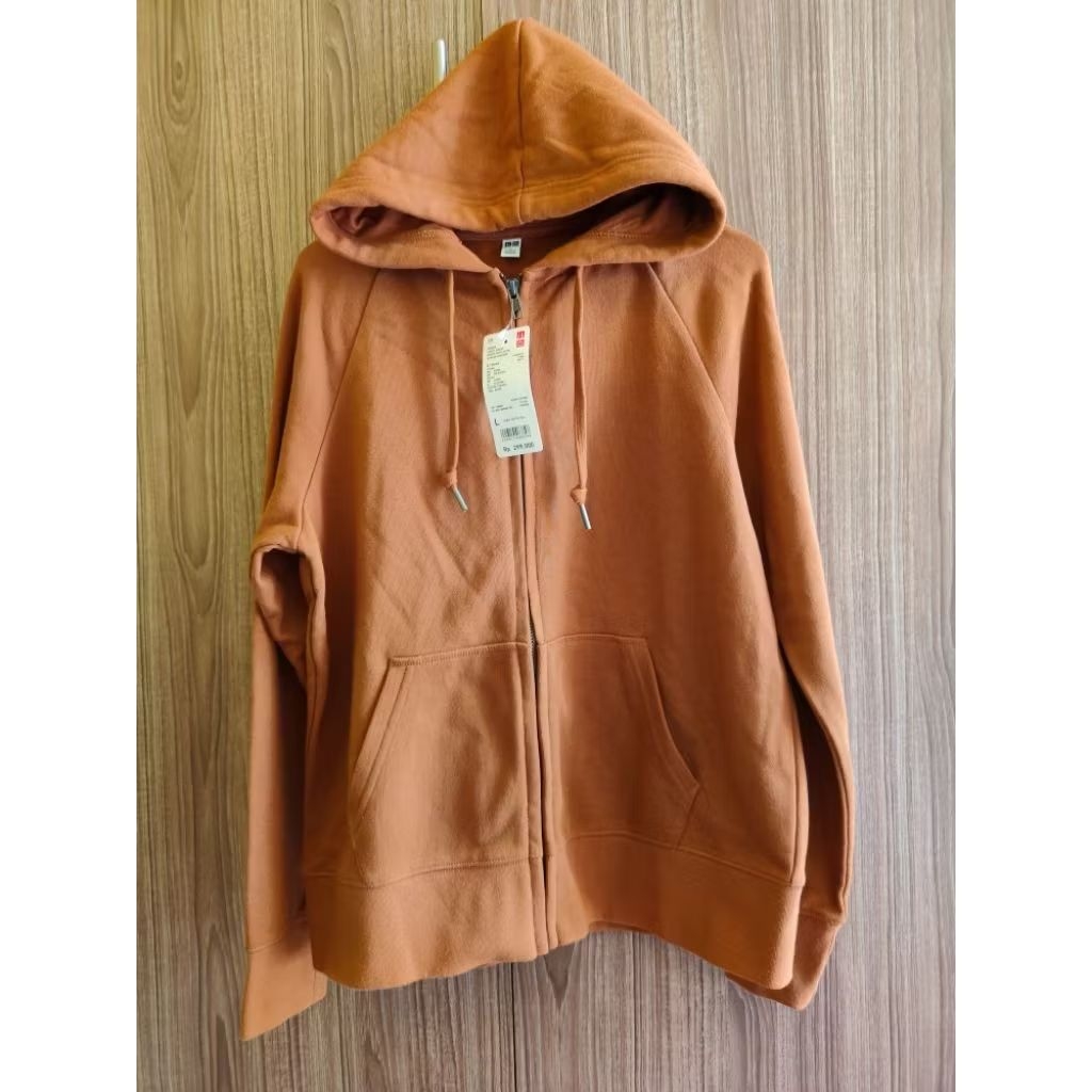 J4kett SWEAT HOODIE UNIQLO RETSLETING LENGAN PANJANG UNIQLO Diskon