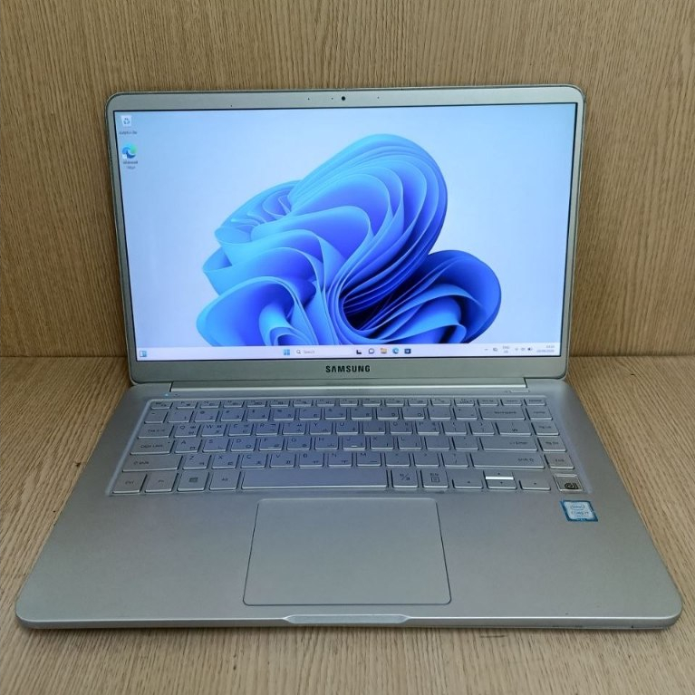 Laptop Samsung Note 9 900X5N Intel Core I7-7500U