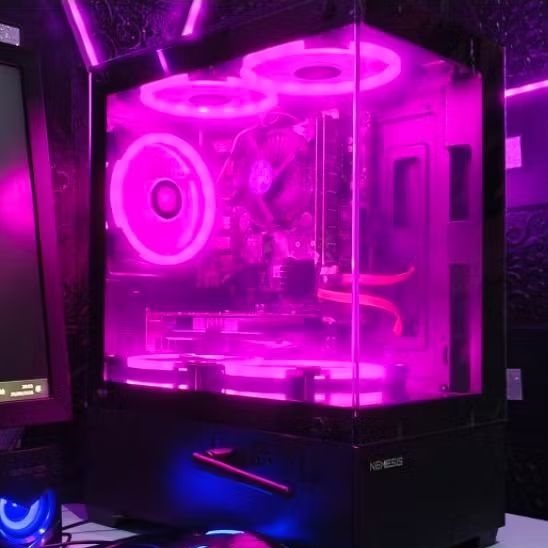 komputer PC gaming fullset tinggal pakai.