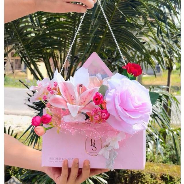 ENVELOPE Flower box bouquet.saff