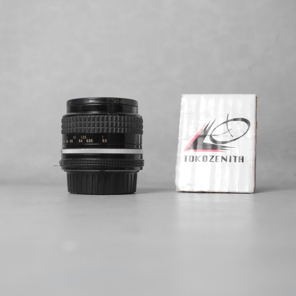 Nikon NIKKOR 35mm f2.8 AiS - Lensa manual Fix Nikon Bokeh no 35mm 50mm  - R04045