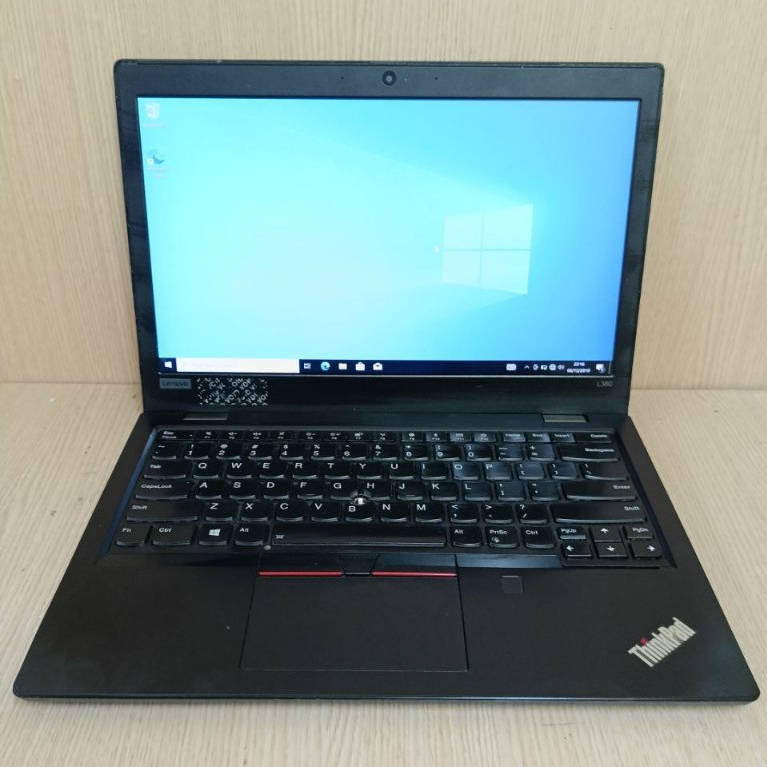 Lenovo Thinkpad L380 Intel core I7-8550U 034*