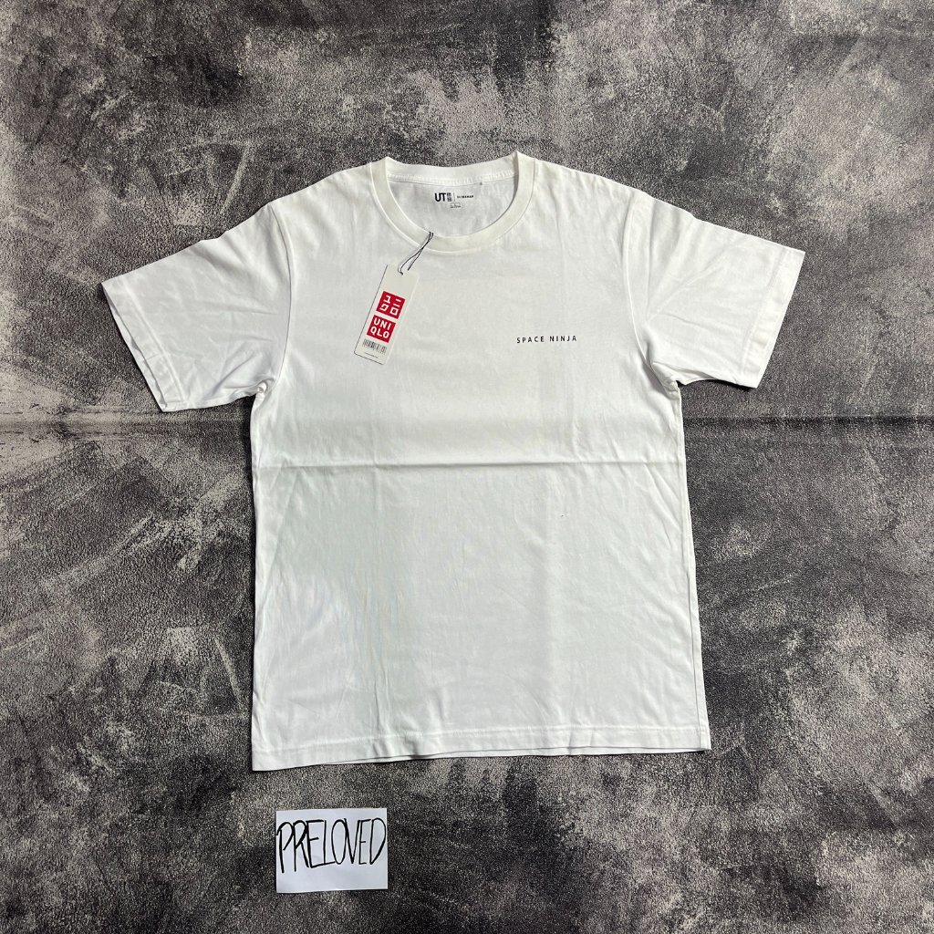 Tshirt Uniqlo UT x Ultraman Space Dinosaur Kaos Putih ukuran L