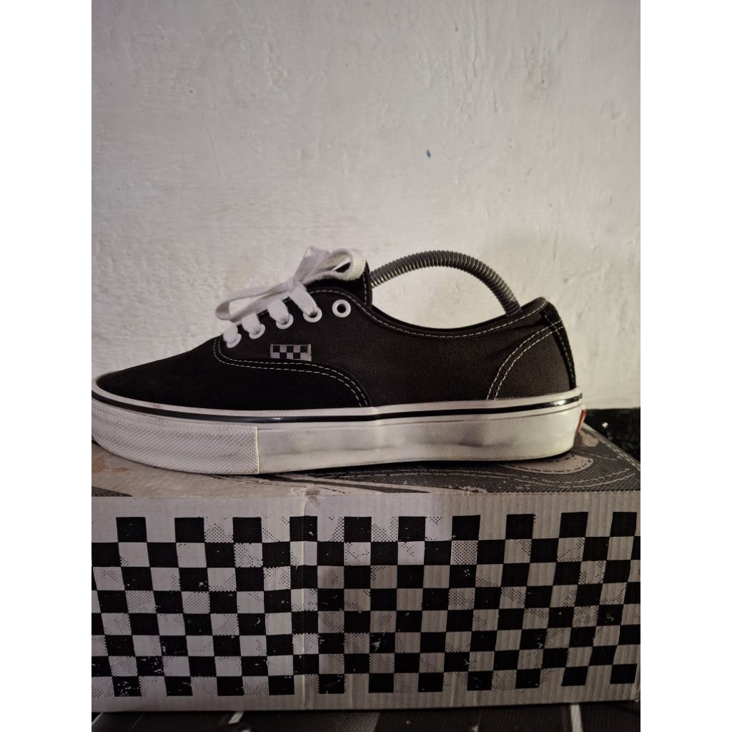 vans authentic skate