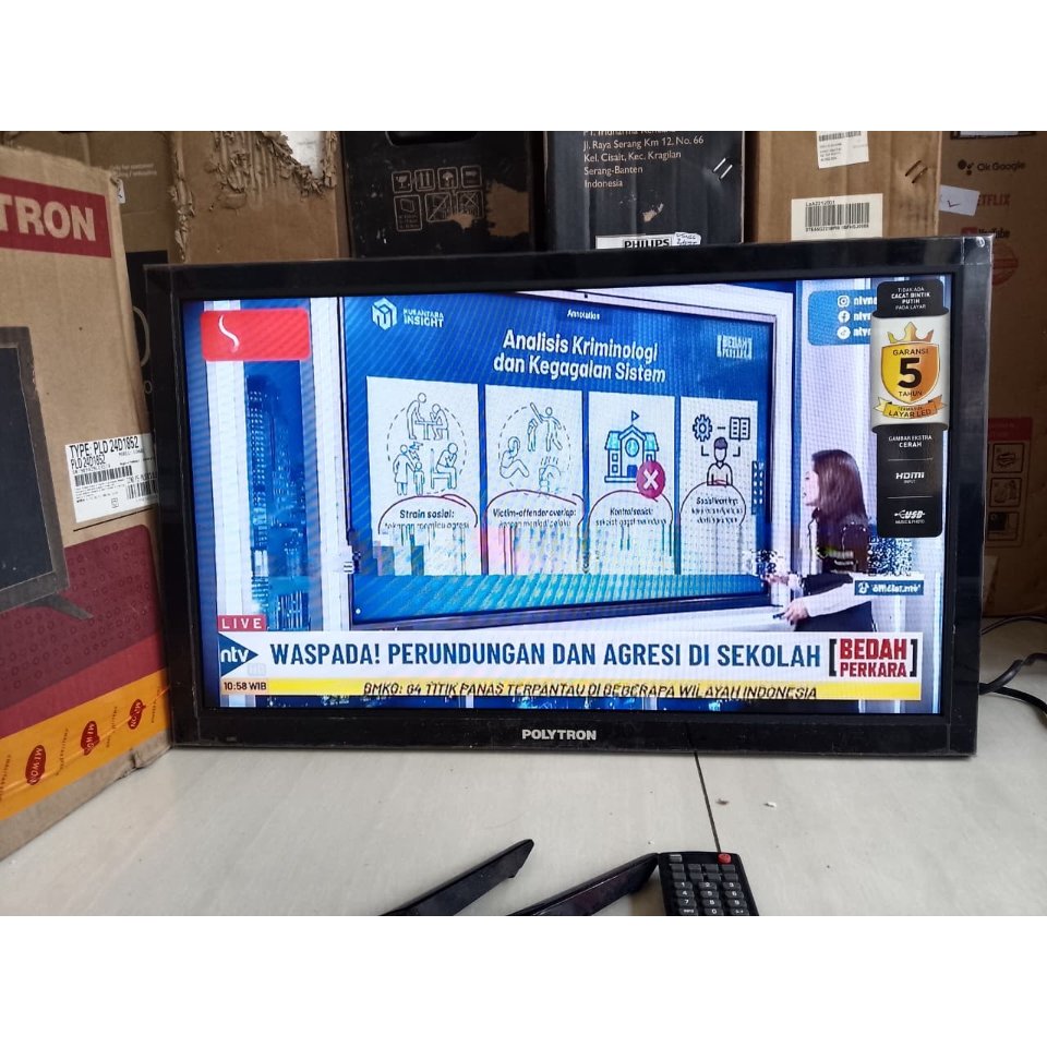 ANALOG TV 24INC POLYTRON MINUS LAYAR MERAH,KONDISI BEKAS MASIH SEGEL 355LA