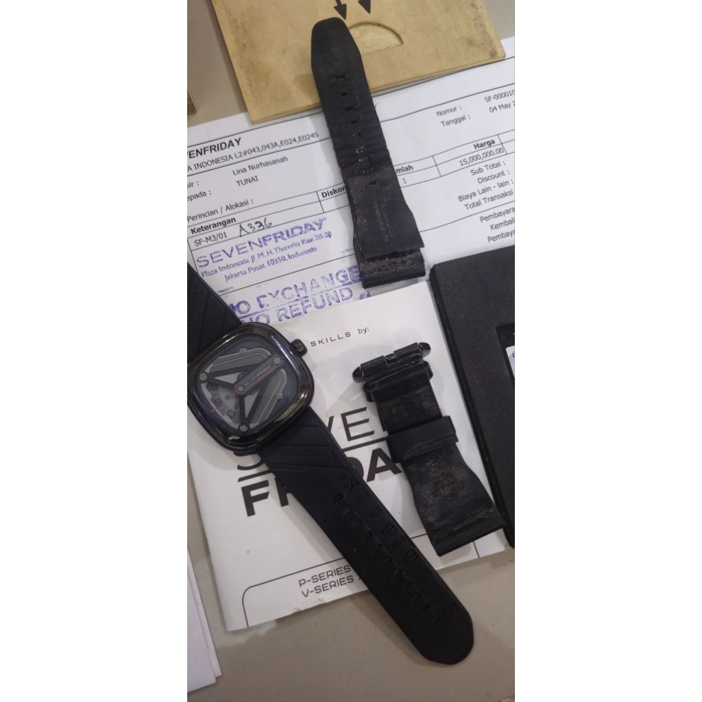 jam tangan bekas preloved sevenfriday sf-m3/01 spaceship