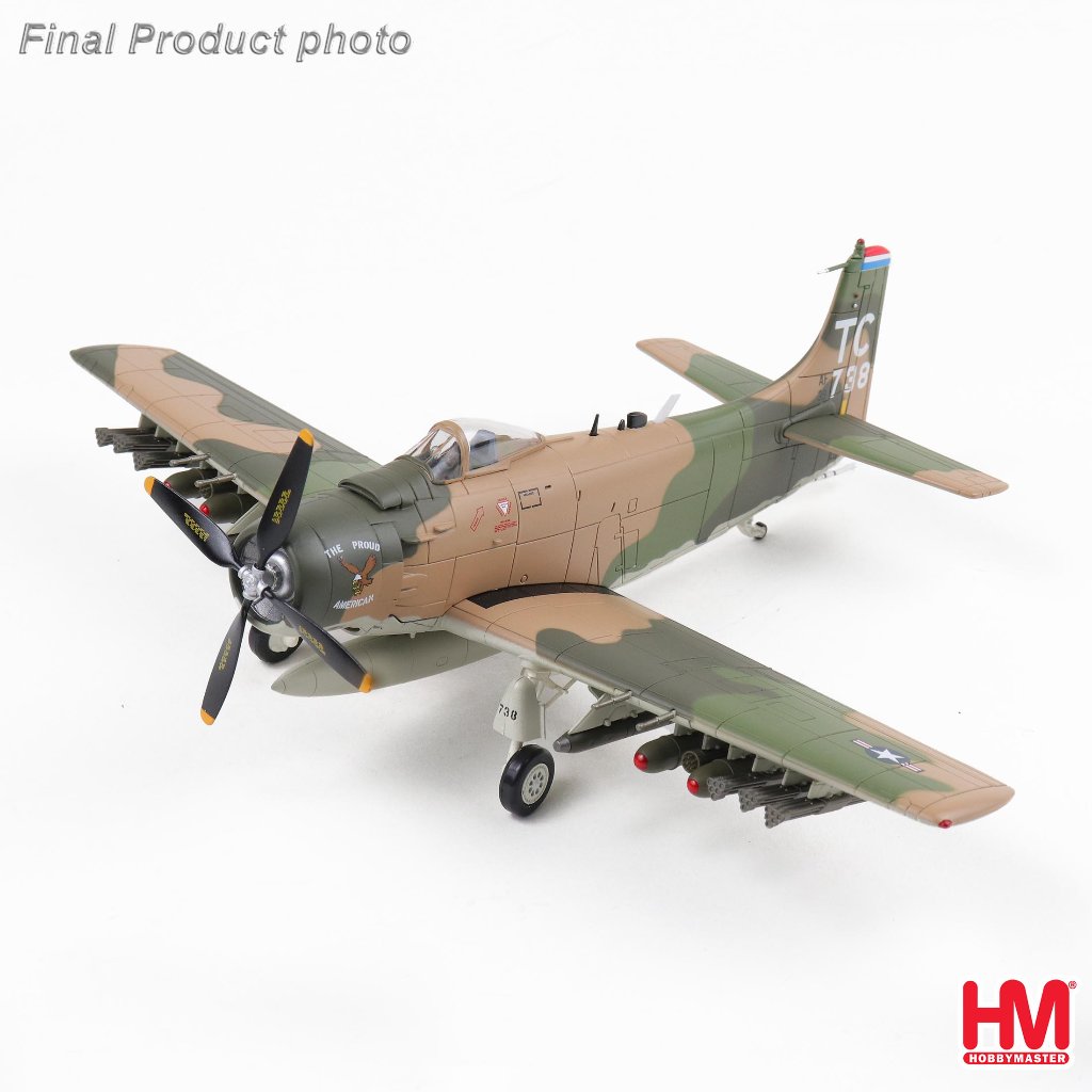 Diecast Pesawat Hobby Master 1/72 Douglas A-1H Skyraider, USAF 1st SOS, #52-139738 The Proud America