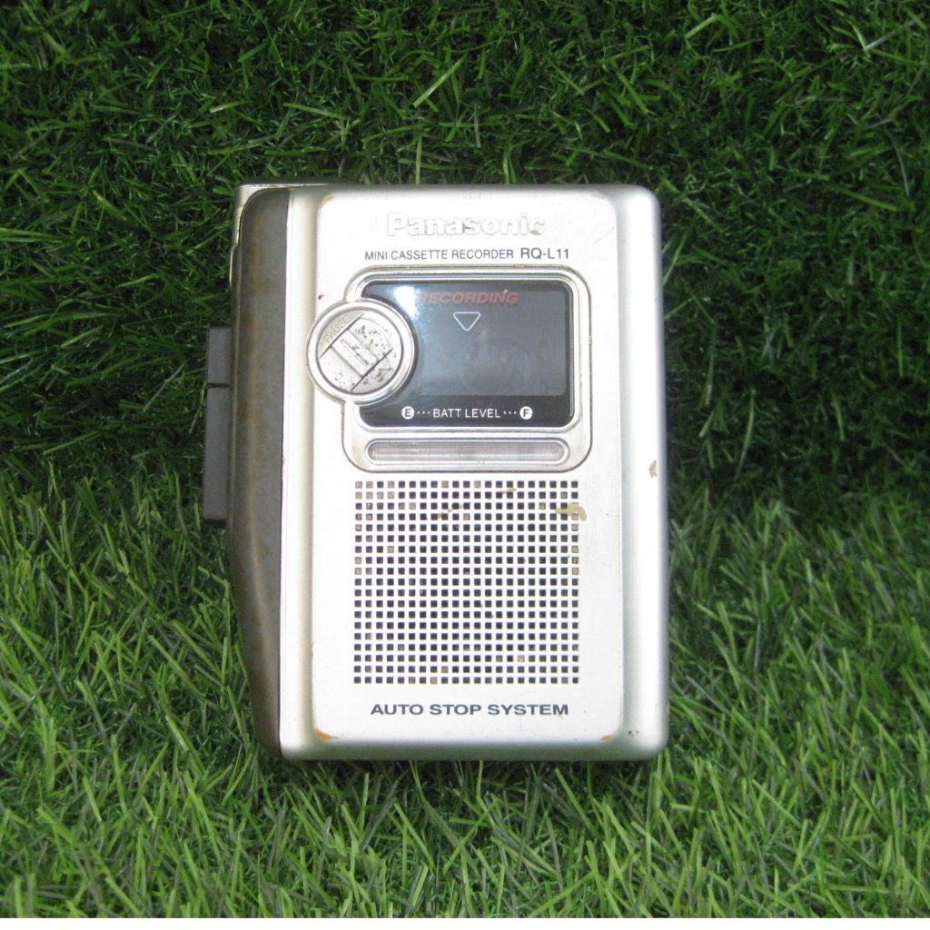 Walkman Panasonic RQ-L11 pemutar kaset