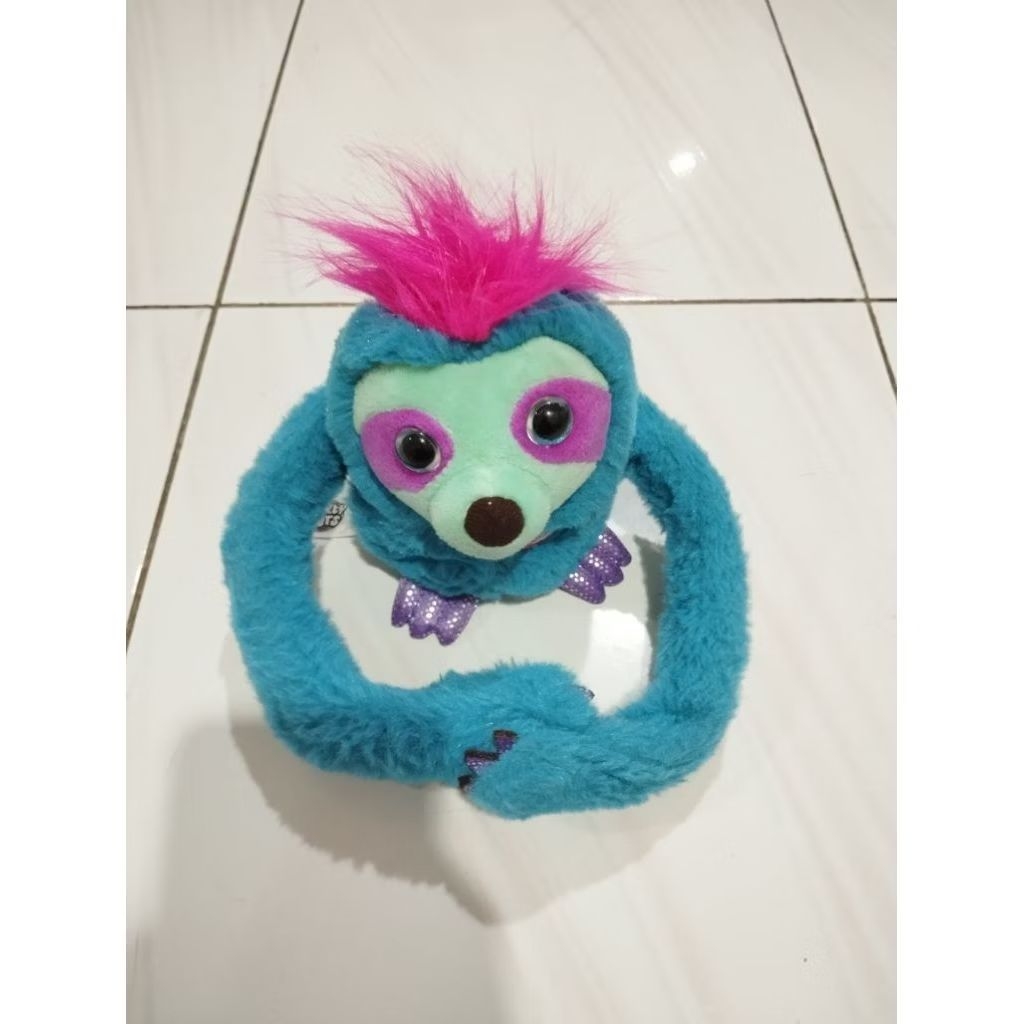 Party Pets Sloth blue interactive doll BUKAN Leapfrog Vtech ELC Happyland Fisher Price Playskool Has