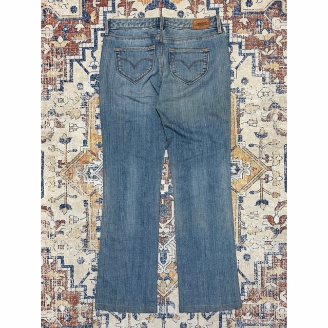 Levis Astrid 90s Flare Bootcut Jeans Made in Malaysia Size 25 | Levi’s, Denim, Y2K, Classic, Curated