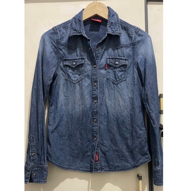 Dickies Kemeja Denim Slimfit Washed Twotone Rare size S unisex