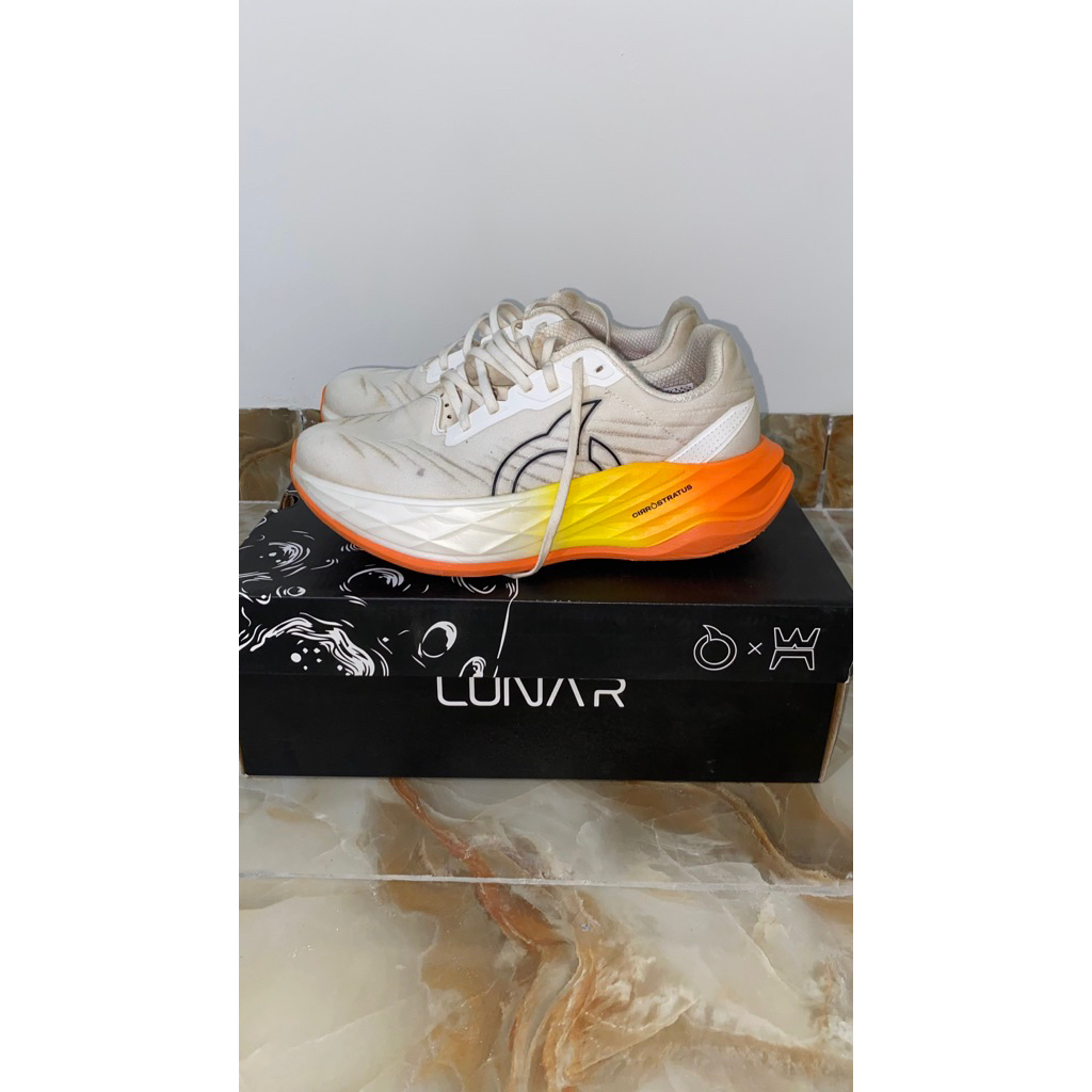 Second Sepatu Running pria Ortuseight Lunar 1.1 Original size 39