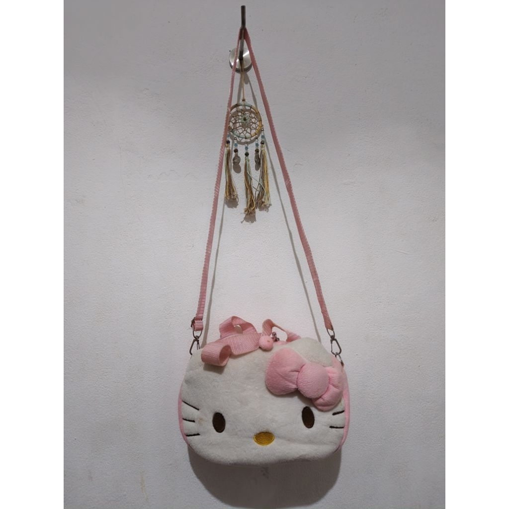 preloved tas selempang hello kitty bulu